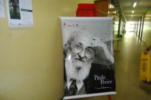 Paulo Freire em Labirintos